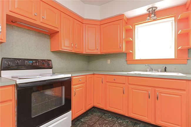 39 Camac St, House other with 2 bedrooms, 2 bathrooms and 6 parking in Pawtucket RI | Image 6