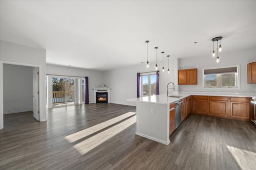 1500 Gabriel Dr, Waukesha, WI, 53188-3655 | Card Image