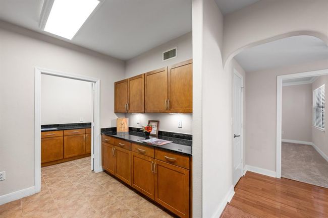 APT-445 - 2299 Lone Star Dr, Condo with 2 bedrooms, 2 bathrooms and 2 parking in Sugar Land TX | Image 25