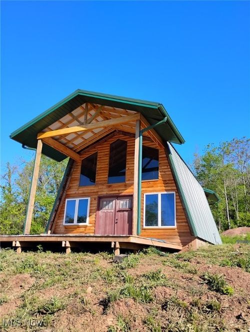 19853 Kansas Rd, Salesville, OH, 43778-9795 | Card Image