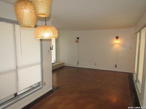 apt-147l-3843 Barrington St, San Antonio, TX, 78217-4109 | Card Image