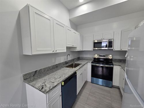 8833 Michigan Ave, Detroit, MI, 48210-2028 | Card Image