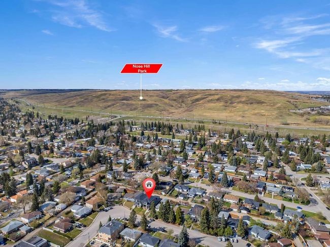 42 Collingwood Place Nw, House other with 5 bedrooms, 4 bathrooms and 2 parking in Calgary AB | Image 47
