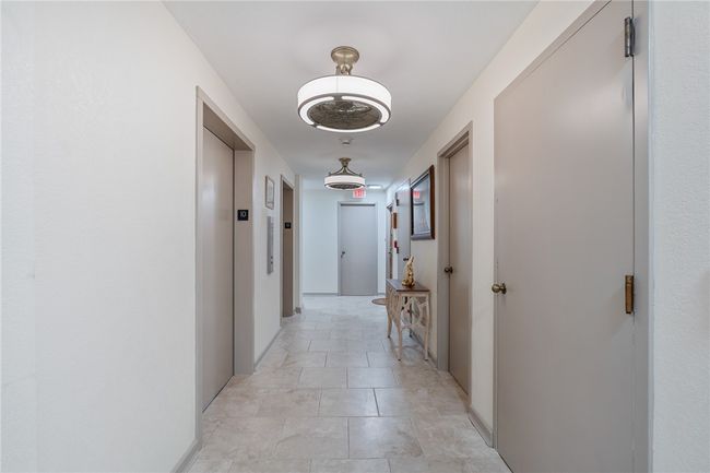 APT-1002C - 1400 Ocean Dr, Condo with 2 bedrooms, 2 bathrooms and 2 parking in Corpus Christi TX | Image 16