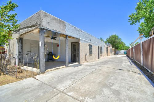 1508 Vito Romero Rd Sw, Albuquerque, NM, 87105-4619 | Card Image