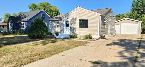 808 5th St Ne, Staples, MN, 56479-2248 | Card Image