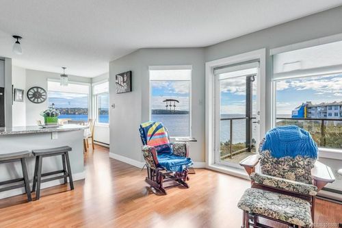 1204-27 Island Highway S, Campbell River, BC, V9W1A2 | Card Image