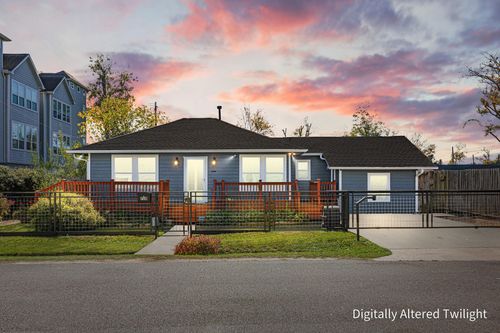 710 E 28th St, Houston, TX, 77009-1020 | Card Image