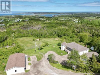 340 Mountain Rd, House other with 3 bedrooms, 3 bathrooms and null parking in Chéticamp NS | Image 2