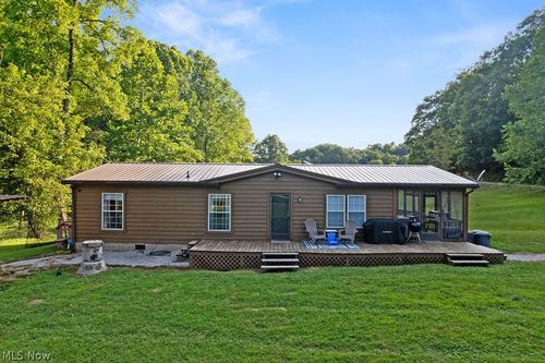 102 Logston Run Rd, Ravenswood, WV, 26164-6047 | Card Image