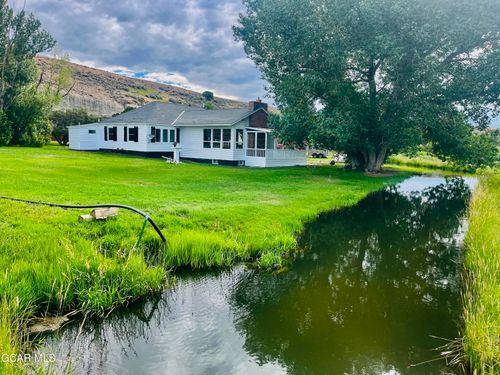 40462 Us Highway 40, Kremmling, CO, 80459-5320 | Card Image