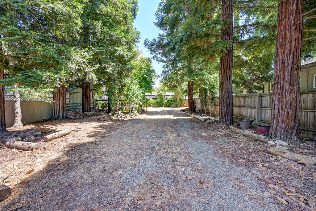 Land in Sacramento