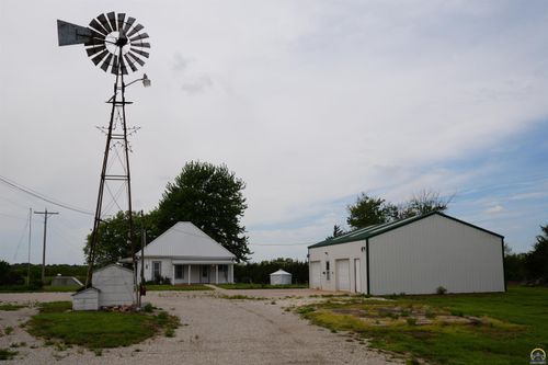 14026 198th Rd, Holton, KS, 66436-8136 | Card Image