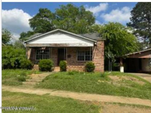 912 Summit St, McComb, MS, 39648-3154 | Card Image