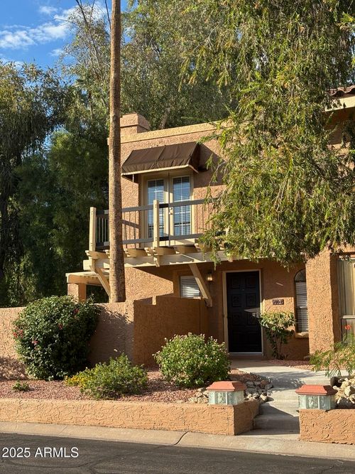 2-730 E North Ln, Phoenix, AZ, 85020-1599 | Card Image