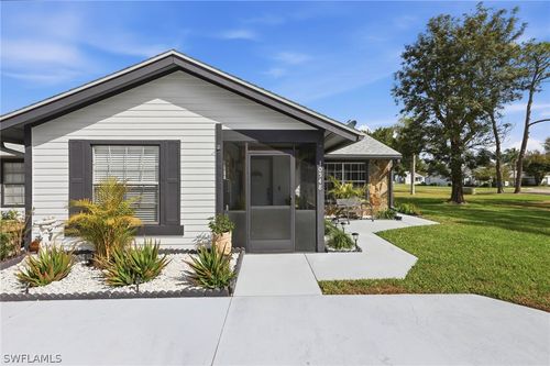 10548 Quincy Ct, LEHIGH ACRES, FL, 33936-7243 | Card Image