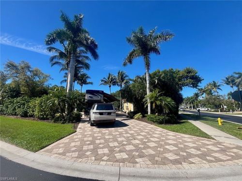 4843 Carriage Ct, NAPLES, FL, 34114-9460 | Card Image