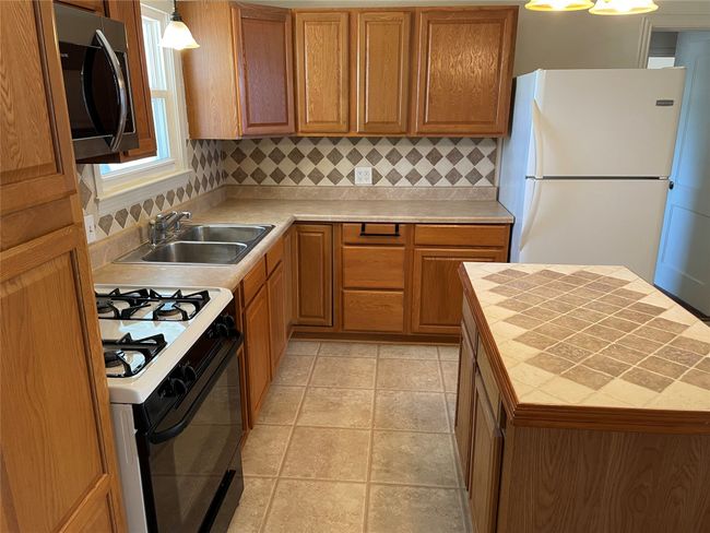 2430 Dunloe Ave, House other with 3 bedrooms, 1 bathrooms and null parking in Dallas TX | Image 8