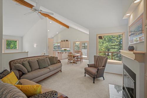 57350 Muir Ct, Sunriver, OR, 97707-1377 | Card Image