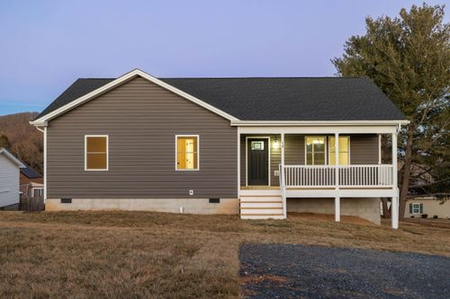 14 Grand Vw, Staunton, VA, 24401-9176 | Card Image