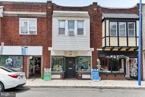 28 Gay St, PHOENIXVILLE, PA, 19460-3434 | Card Image