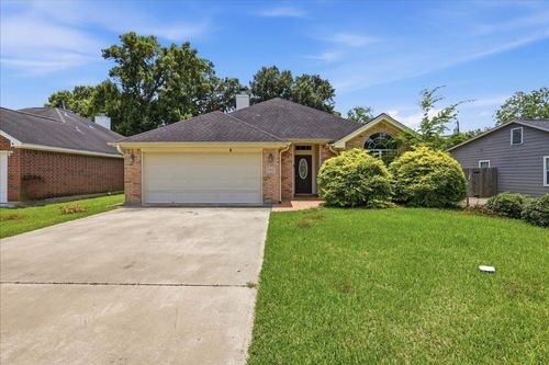 624 S 9th St, Nederland, TX, 77627-2640 | Card Image