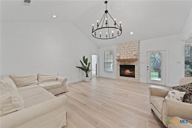 82 Great West Loop, House other with 4 bedrooms, 2 bathrooms and null parking in Belton TX | Image 15