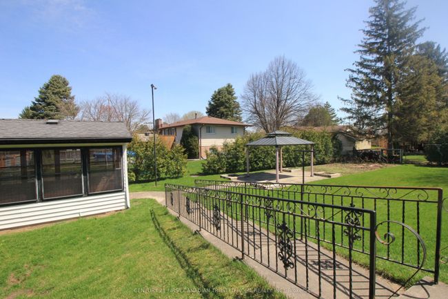 2294 Gore St, House other with 4 bedrooms, 2 bathrooms and 4 parking in Mount Brydges ON | Image 38