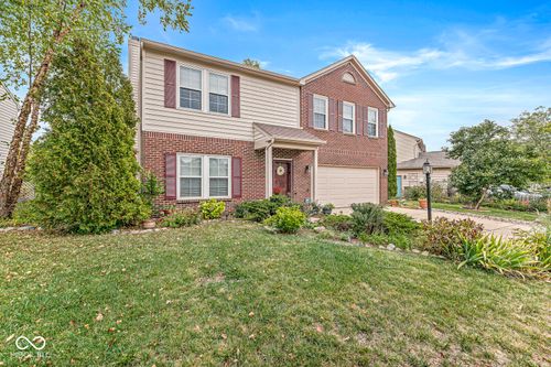 18794 Prairie Crossing Drive, Noblesville, IN, 46062 | Card Image