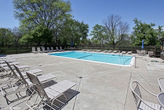APT-409 - 3851 Mission Hills Rd, Condo with 2 bedrooms, 2 bathrooms and 1 parking in Northbrook IL | Image 18
