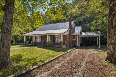 519 Water St, House other with 4 bedrooms, 2 bathrooms and 1 parking in Charlotte TN | Image 3