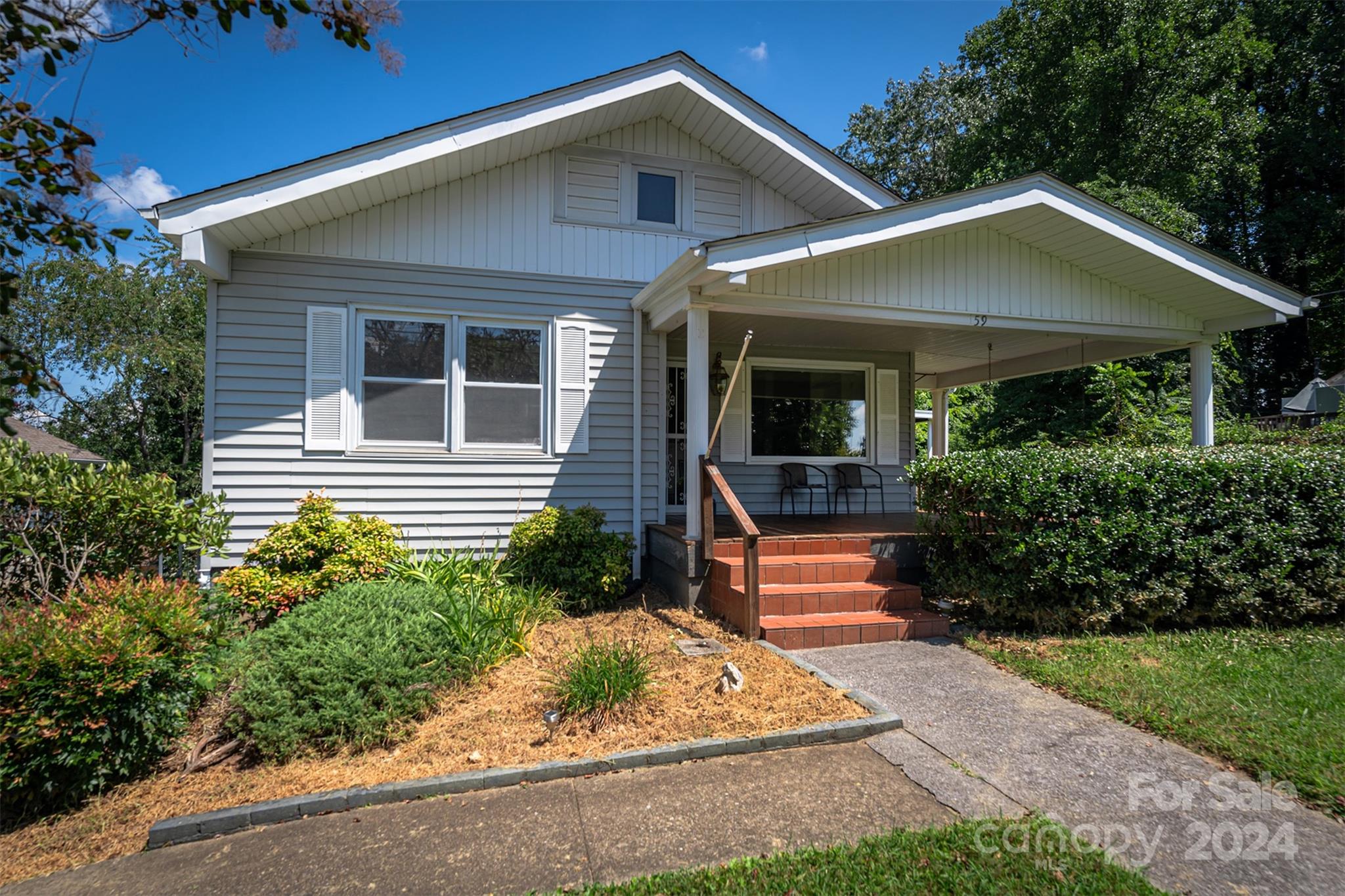 Deaverview Rd, Asheville, NC 28806