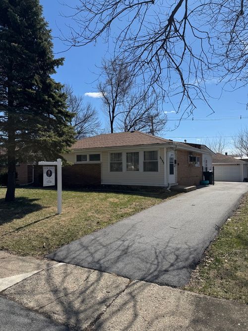 3133 Stafford Dr, Markham, IL, 60428-4619 | Card Image