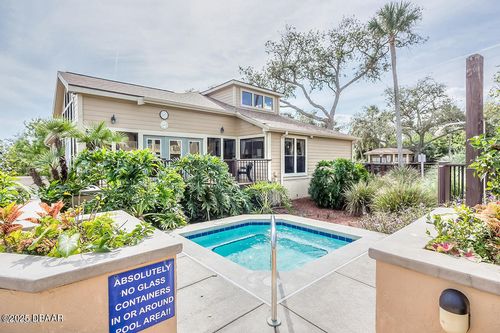 105-1401 S Palmetto Ave, DAYTONA BEACH, FL, 32114-8108 | Card Image