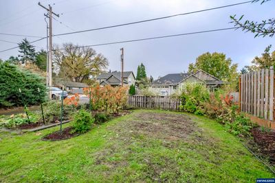 545 Se Lilly Av, House other with 3 bedrooms, 1 bathrooms and null parking in Corvallis OR | Image 3