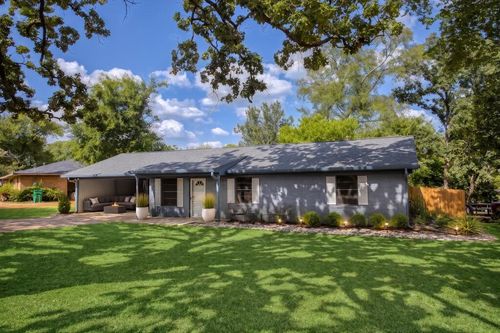 130 N Hillcrest Dr, Palestine, TX, 75801-5818 | Card Image