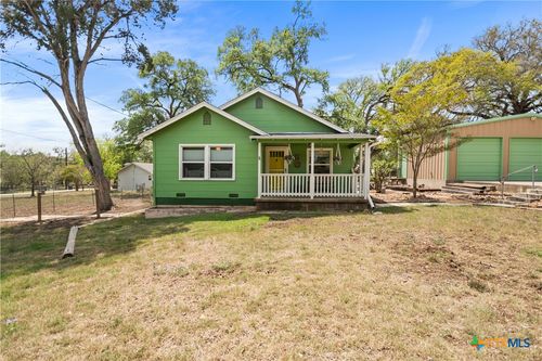 1035 Madeline St, New Braunfels, TX, 78132-4727 | Card Image