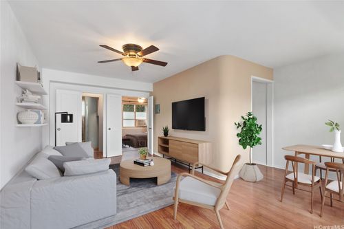 204-1821 Lipeepee St, Honolulu, HI, 96815-5811 | Card Image