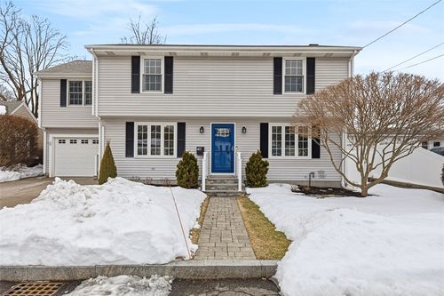 40 Weeden Ave, Rumford, RI, 02916-1719 | Card Image