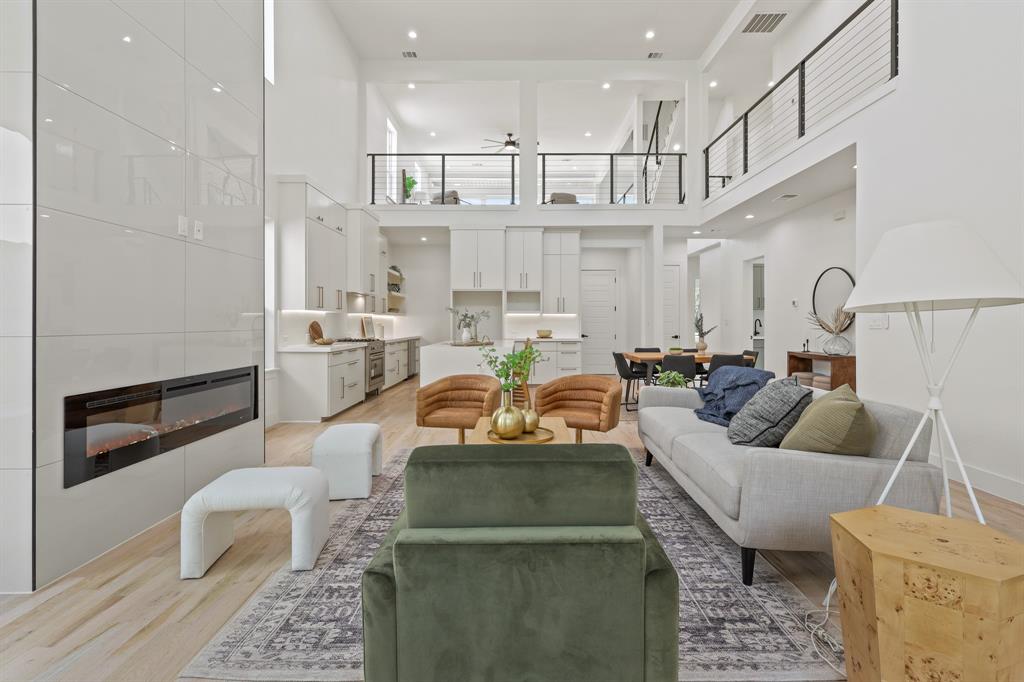 Herbert St, Dallas, TX 75212