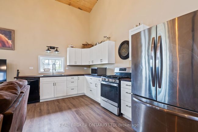4196 Walkers Dr, House other with 3 bedrooms, 2 bathrooms and 6 parking in Glencoe ON | Image 37