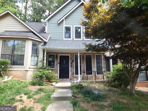 885 Brandy Oaks Ln, Stone Mountain, GA, 30088-2032 | Card Image