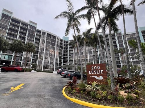 apt-903-200 Leslie Dr, Hallandale Beach, FL, 33009-7318 | Card Image