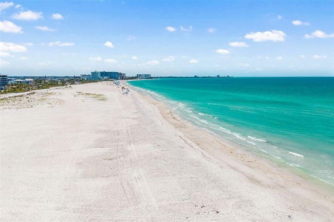 APT-6B - 1750 Benjamin Franklin Dr, Condo with 2 bedrooms, 2 bathrooms and null parking in SARASOTA FL | Image 67