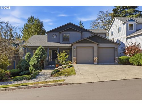 2445 W 10th St, Washougal, WA, 98671-7438 | Card Image