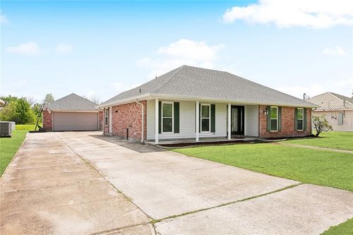 255 Wilson St, Belle Chasse, LA, 70037-4221 | Card Image