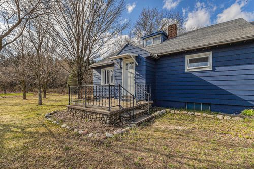 874 W Wilke Rd, Rothbury, MI, 49452-8060 | Card Image