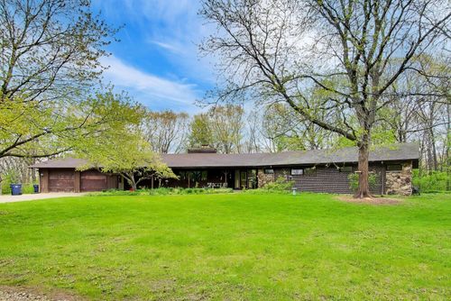 27125 N Williams Park Rd, Wauconda, IL, 60084-1637 | Card Image