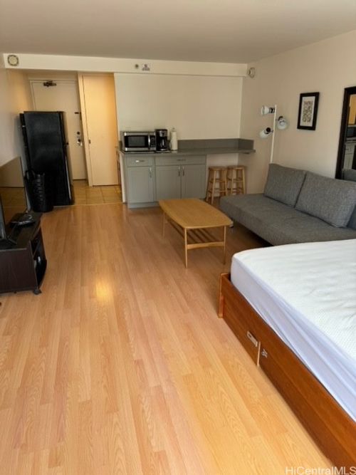 1107-445 Seaside Avenue, Honolulu, HI, 96815 | Card Image