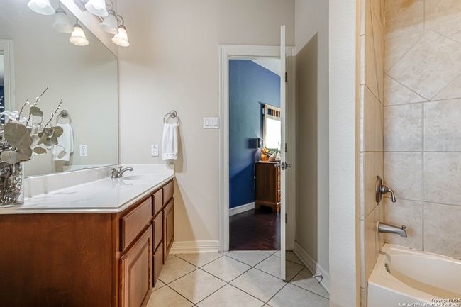 21903 Roan Blf, House other with 6 bedrooms, 5 bathrooms and null parking in San Antonio TX | Image 24